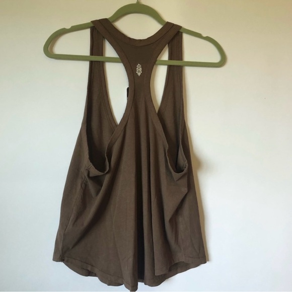 Chic Sleeveless Brown Tank Top - Picture 3 of 3